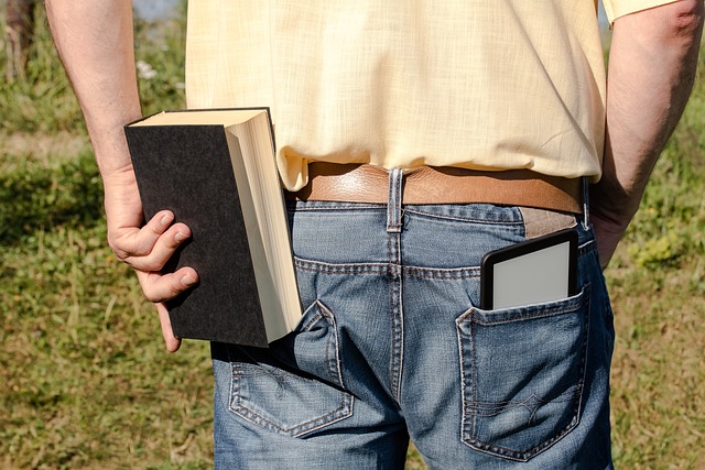 ** Jakie narzędzia i aplikacje pomogą mi w organizacji mojej cyfrowej biblioteczki?