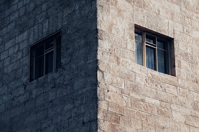 Makijaż minimalny: Czy mniej znaczy więcej?