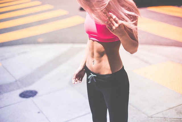 Funkcjonalność w modzie sportowej: Jak technologie zmieniają nasze ubrania?