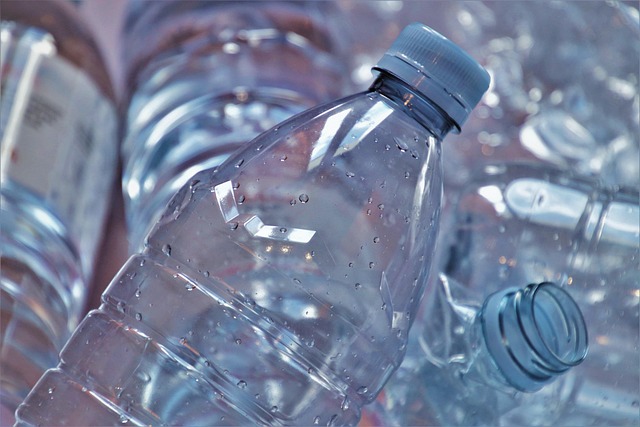 Ekologiczne dodatki: Jak uzupełnić swoją garderobę w zgodzie z naturą?