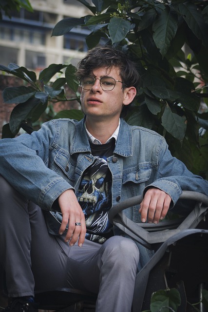 Sustainable streetwear: Jak wybierać ekologiczne marki i trendy? - 1 2025